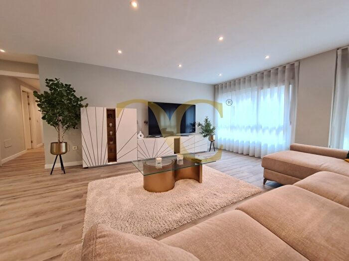 Piso en venta en Centro, Barrio del Centro de 4 habitaciones