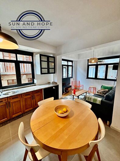 Casas en venta y pisos alquiler - 1