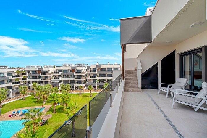 Piso en venta en Orihuela Costa, La Florida de 2 habitaciones