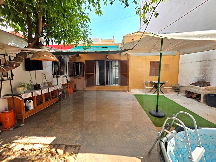 Casas en venta y pisos alquiler - 1