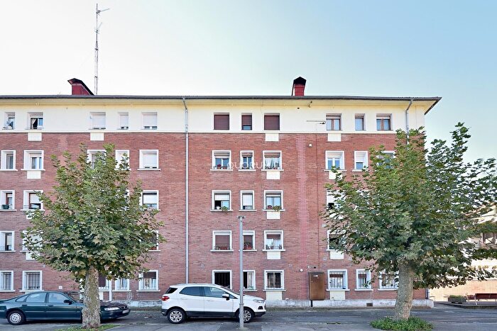 Piso en venta en Zaratamo, Bizkaia de 2 habitaciones