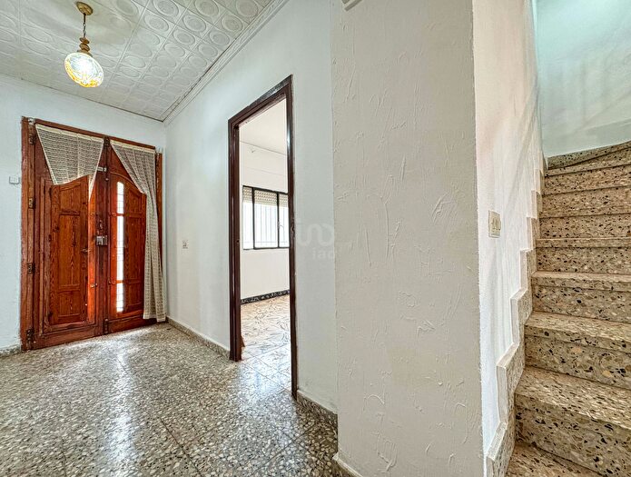 Casas en venta y pisos alquiler - 3