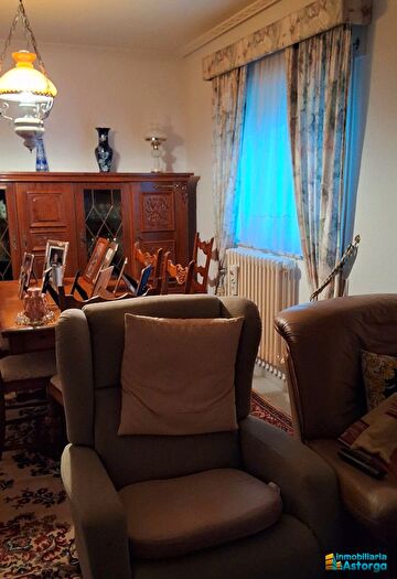Casas en venta y pisos alquiler - 2