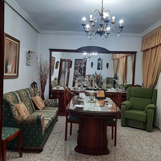 Casas en venta y pisos alquiler - 1