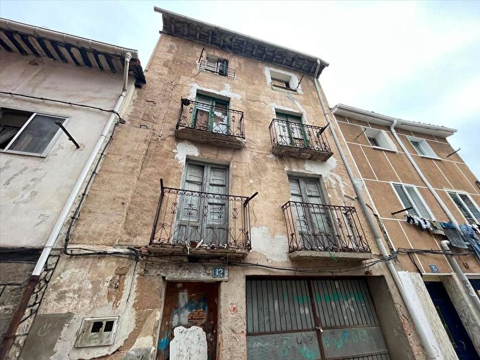 Casas en venta y pisos alquiler - 1