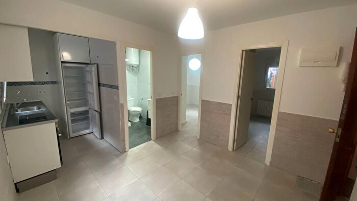 Casas en venta y pisos alquiler - 1