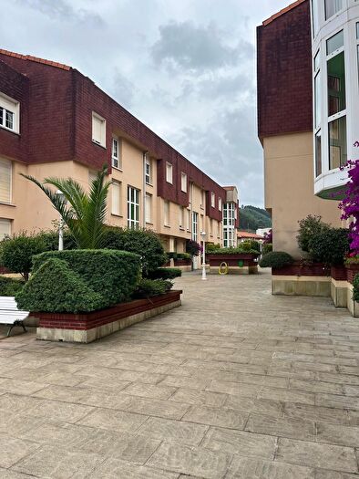 Casas en venta y pisos alquiler - 1