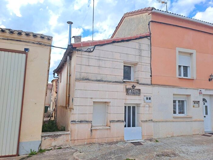 Casas en venta y pisos alquiler - 2