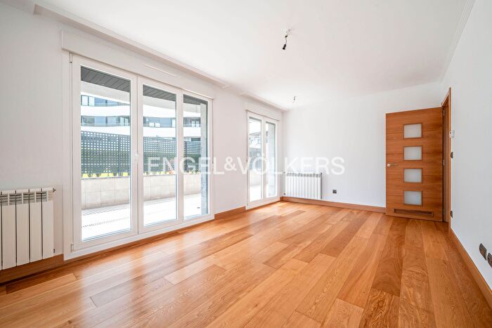 Casas en venta y pisos alquiler - 2