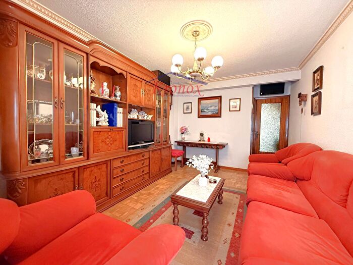 Casas en venta y pisos alquiler - 2