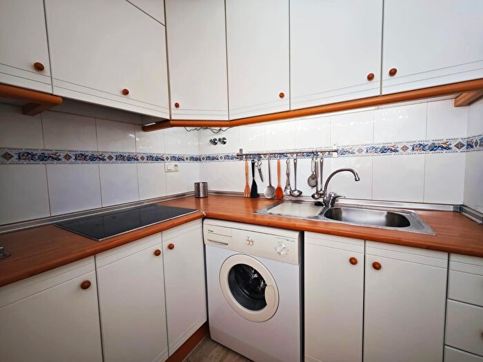 Casas en venta y pisos alquiler - 2