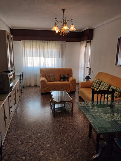 Casas en venta y pisos alquiler - 2