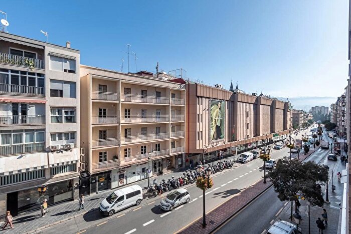 Casas en venta y pisos alquiler - 3
