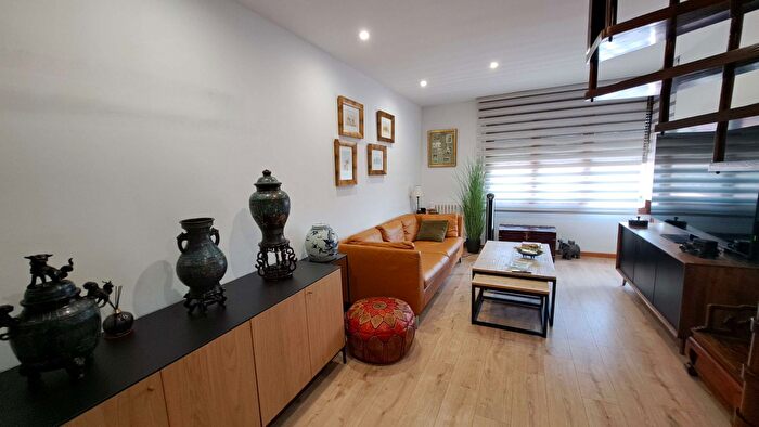 Casas en venta y pisos alquiler - 2