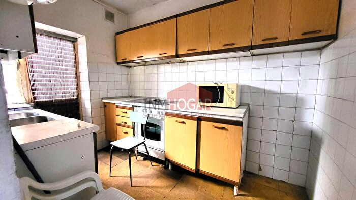 Casas en venta y pisos alquiler - 2