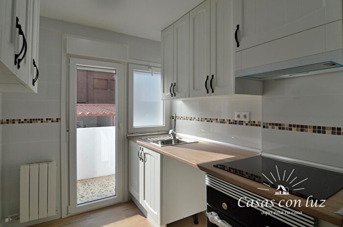 Casas en venta y pisos alquiler - 1