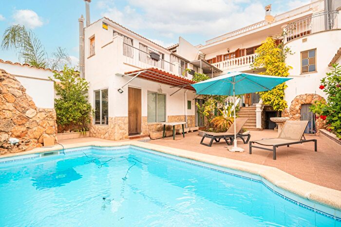 Casas en venta y pisos alquiler - 1