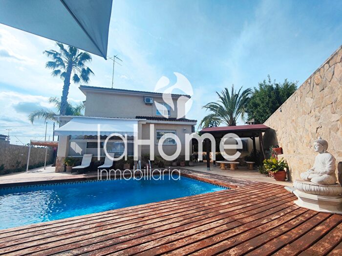 Casas en venta y pisos alquiler - 1