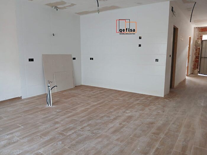 Casas en venta y pisos alquiler - 1