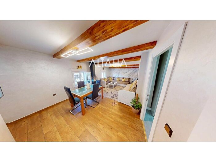 Casas en venta y pisos alquiler - 3