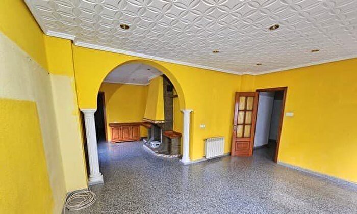 Casas en venta y pisos alquiler - 1
