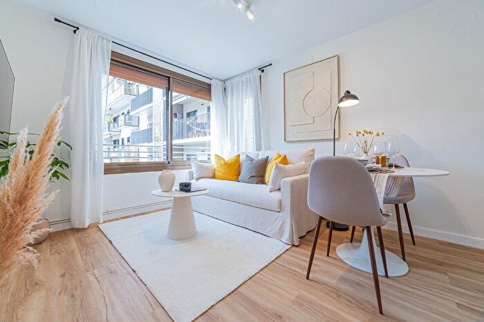 Piso en venta en Sant Martí, El Poblenou de 2 habitaciones