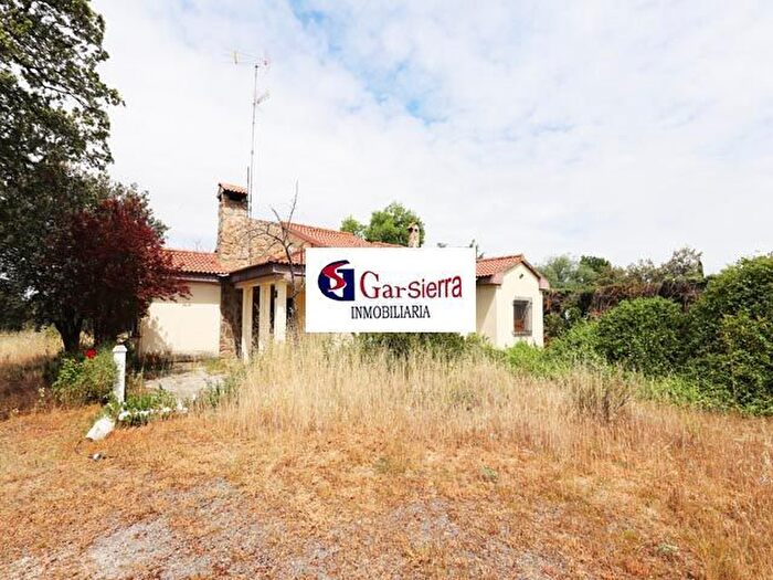 Casa en venta en Maello, Ávila de 4 habitaciones