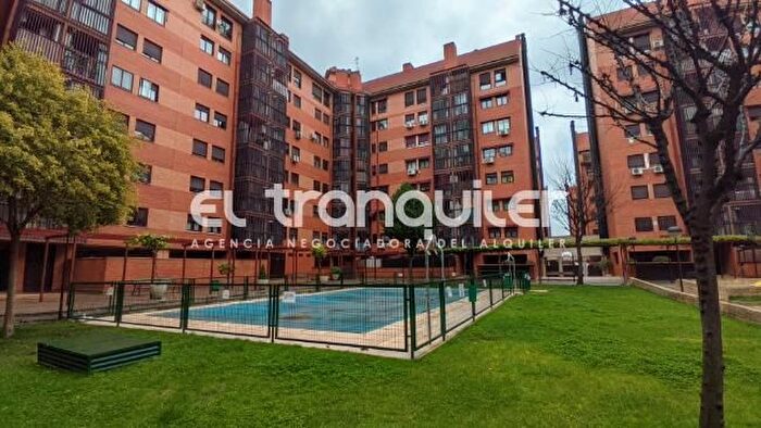 Piso en venta en Usera, Orcasitas de 2 habitaciones