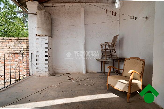 Casas en venta y pisos alquiler - 2