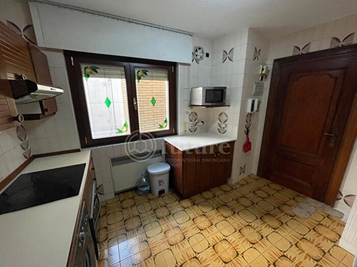 Casas en venta y pisos alquiler - 2