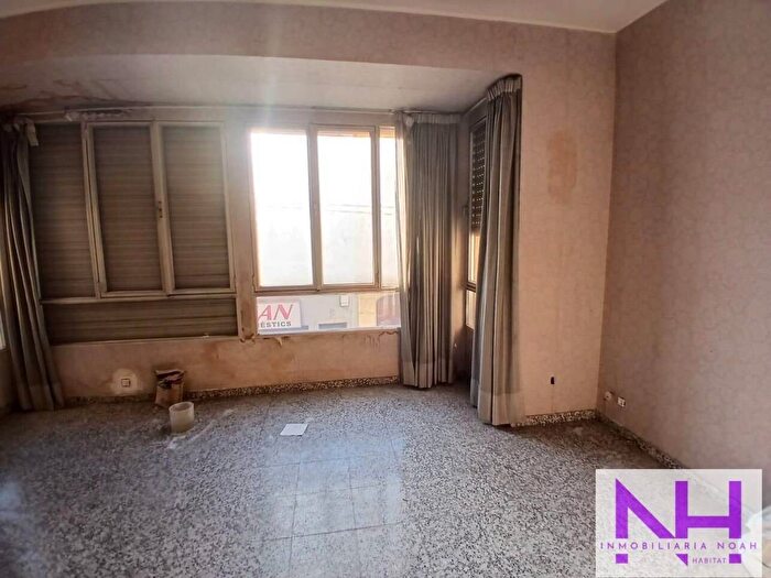 Casas en venta y pisos alquiler - 3