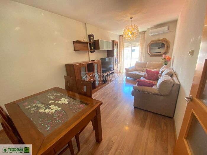 Casas en venta y pisos alquiler - 2