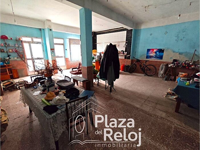 Casas en venta y pisos alquiler - 2