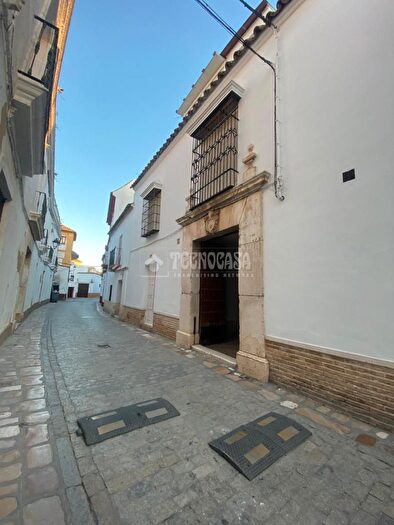 Casas en venta y pisos alquiler - 1