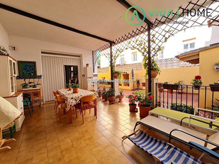 Casas en venta y pisos alquiler - 1