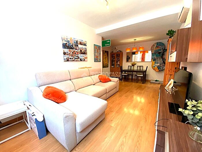 Casas en venta y pisos alquiler - 3
