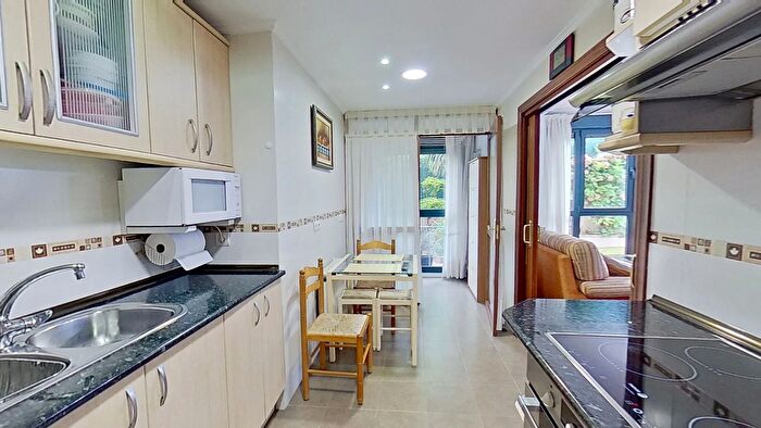 Casas en venta y pisos alquiler - 2