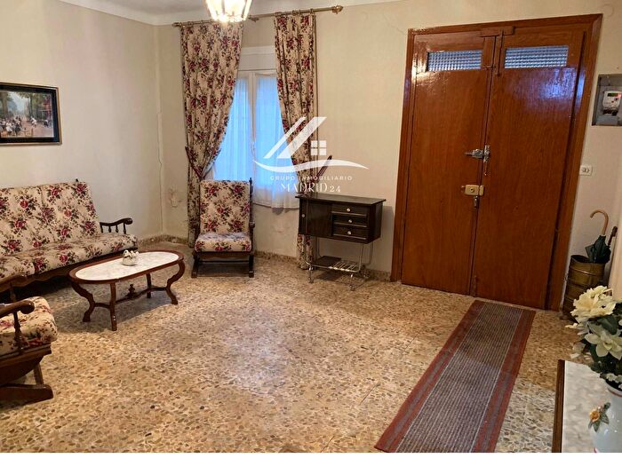 Casas en venta y pisos alquiler - 2