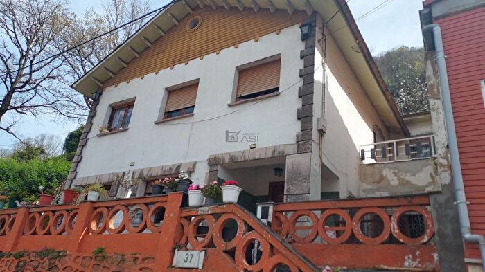 Casas en venta y pisos alquiler - 1