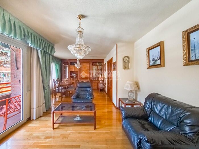 Casas en venta y pisos alquiler - 2