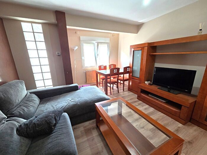 Casas en venta y pisos alquiler - 1