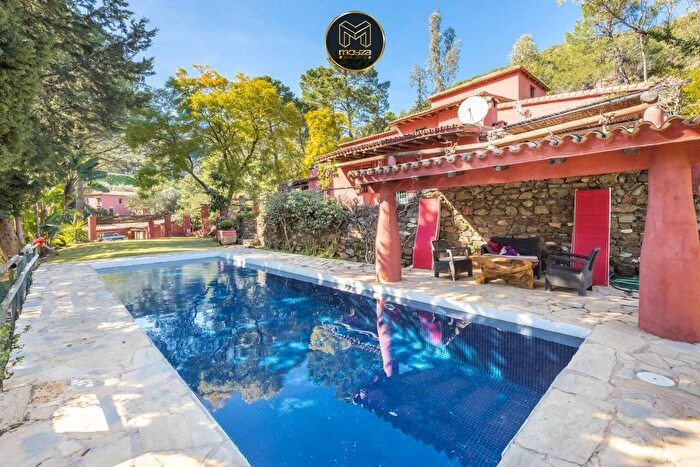 Casa en venta en Benahavís pueblo, Benahavís de 9 habitaciones