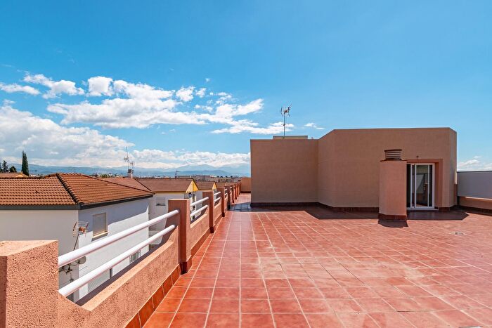 Piso en venta en Albolote, Granada de 3 habitaciones