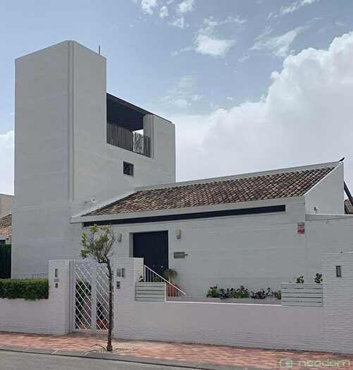 Casas en venta y pisos alquiler - 1