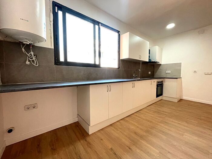 Casas en venta y pisos alquiler - 2