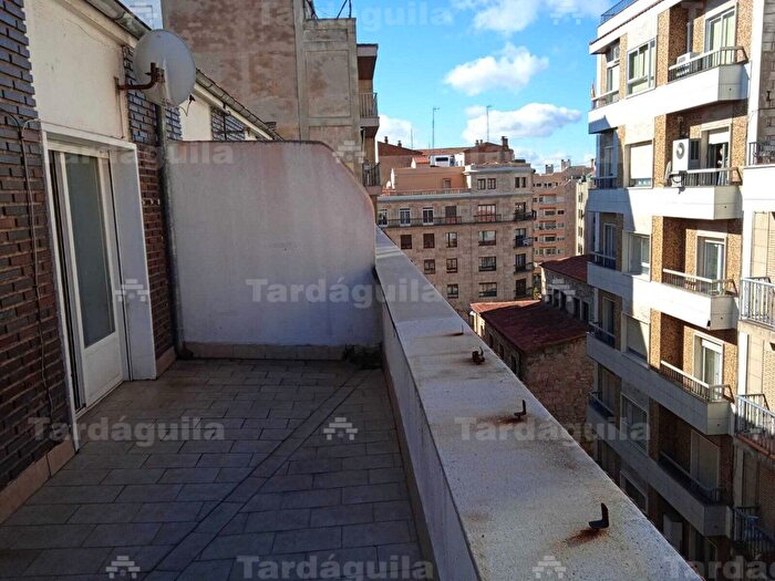 Casas en venta y pisos alquiler - 1