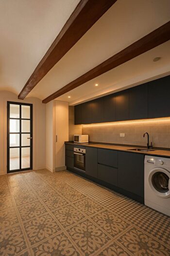 Casas en venta y pisos alquiler - 1