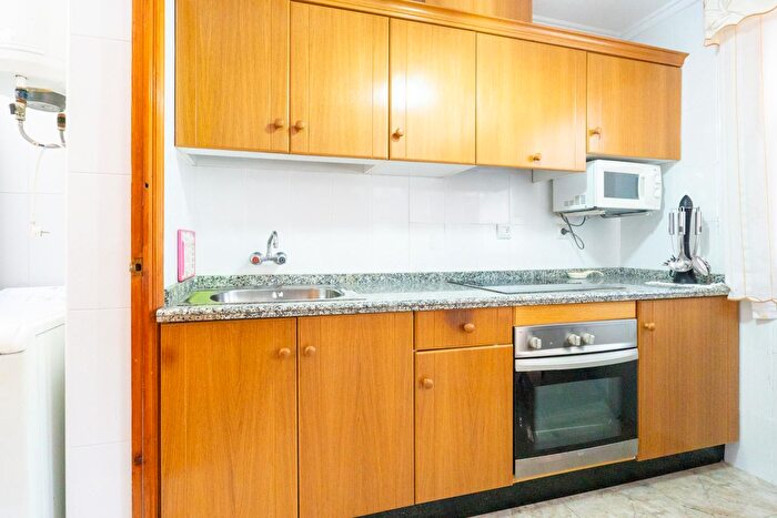 Casas en venta y pisos alquiler - 2