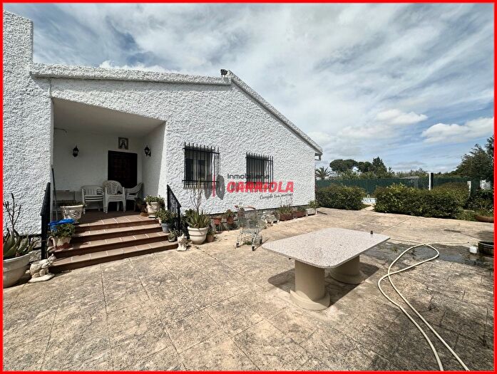 Casas en venta y pisos alquiler - 3