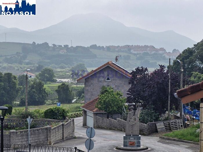 Casa en venta en Argoños, Cantabria de 3 habitaciones